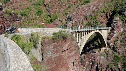 Pont de la Mariée, früher Pont du Tramway (Gorges de Daluis)